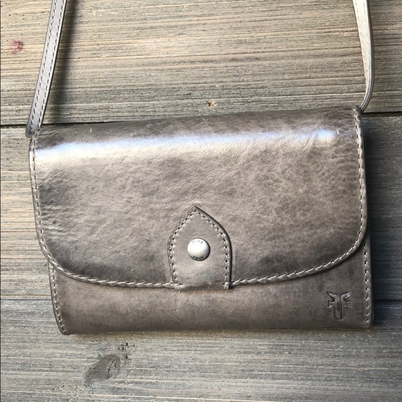 frye wallet crossbody